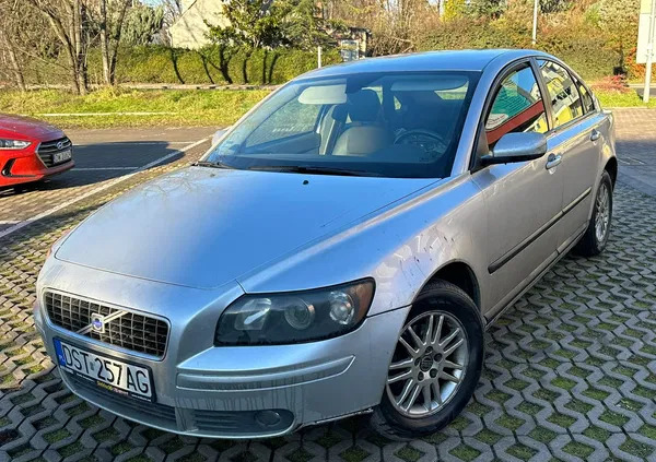 dolnośląskie Volvo S40 cena 5999 przebieg: 373000, rok produkcji 2006 z Przecław